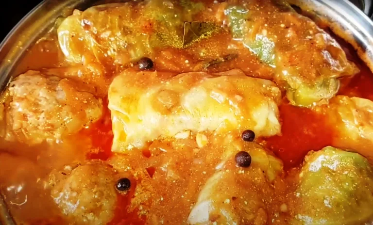 Соковиті голубці за дуже смачним рецептом. З’їдаються миттєво