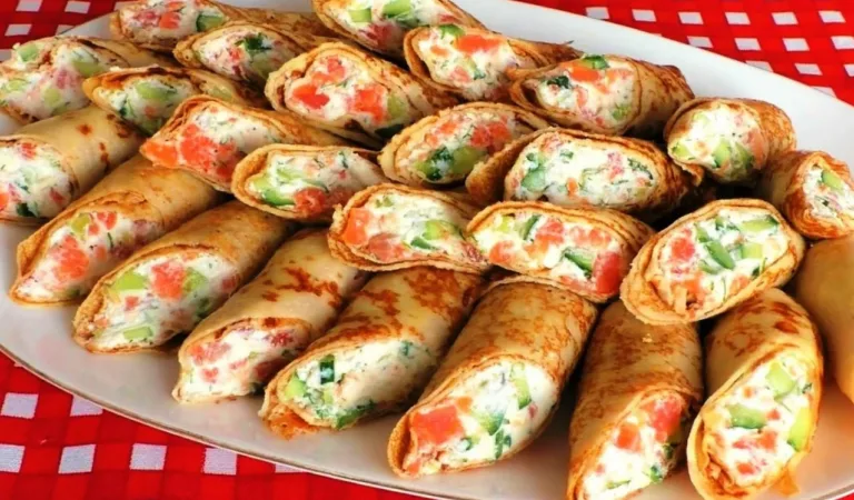 Завжди готую на Масляну тільки ці млинці: тонкі, не рвуться, а начинка — просто смакота