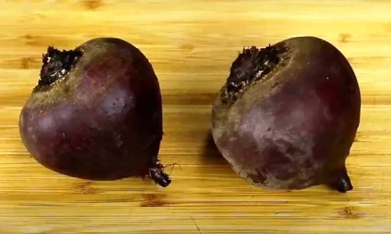 Салат з буряка, який просять навіть ті, хто його не любить: рецепт-п’ятихвилинка